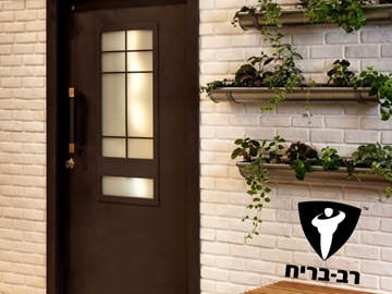 התקנת דלת - שלב אחר שלב